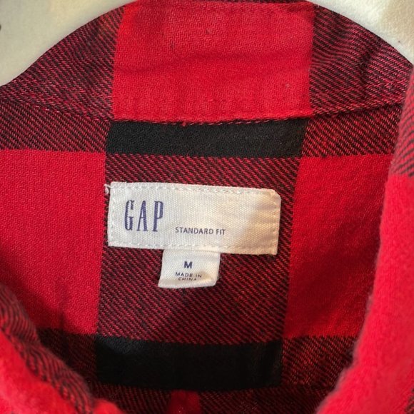 Gap Shirt Size M Standard Fit Long Sleeve casual Button-down - Picture 2 of 9